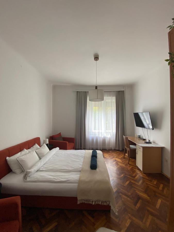Flora Apartment Νόβι Σαντ Εξωτερικό φωτογραφία